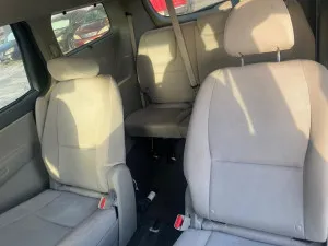 2015 Kia Sedona LX