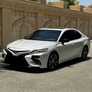 2020 Toyota Camry Exclusive