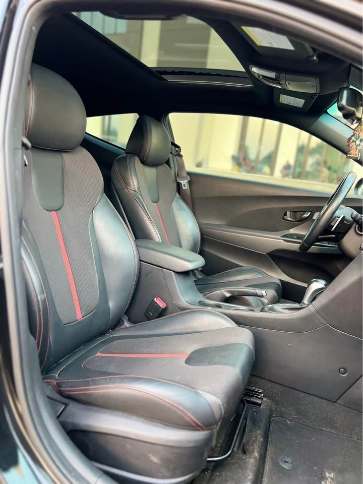 2020 Hyundai Veloster Turbo