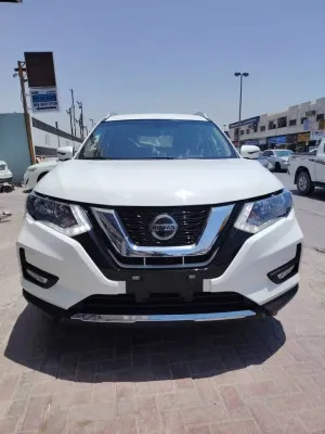 2018 نيسان روج SV