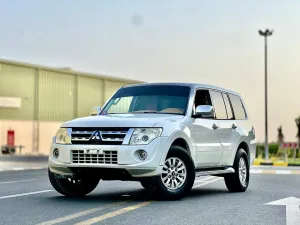 2013 ميتسوبيشي باجيرو GT