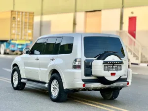 2013 ميتسوبيشي باجيرو GT
