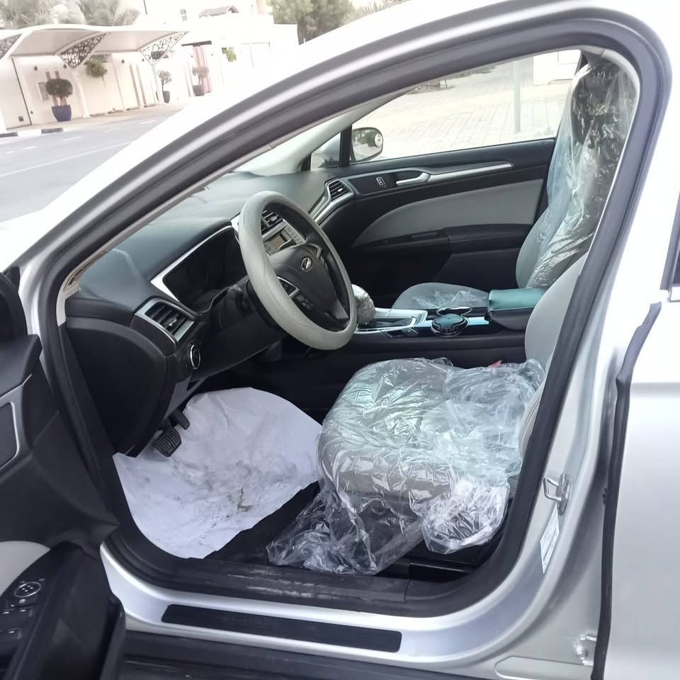 2014 فورد فيجن SE