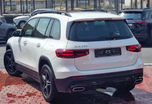 2025 Mercedes-Benz GLB GLB200