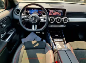 2025 Mercedes-Benz GLB GLB200