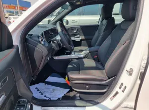 2025 Mercedes-Benz GLB GLB200
