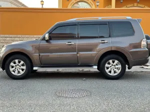 2011 Mitsubishi Pajero GLS