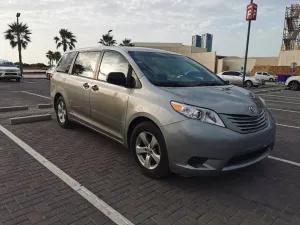 2013 Toyota Sienna Woodland Edition