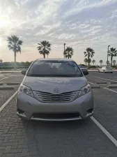 2013 Toyota Sienna Woodland Edition