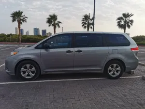 2013 Toyota Sienna Woodland Edition