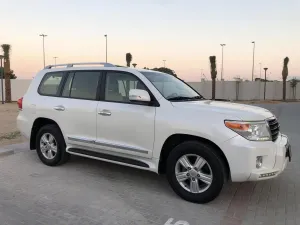 2015 تويوتا لاند كروزر GXR