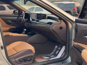 2019 Lexus ES Es350