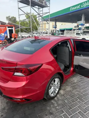 2020 هيونداي النترا SE