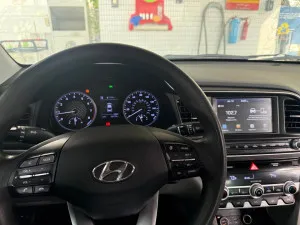 2020 هيونداي النترا SE