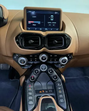 2020 استون مارتن فانتاج GT12