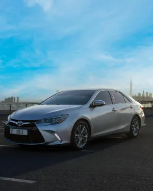 2016 Toyota Camry GLE