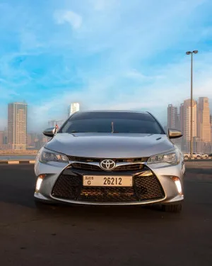 2016 Toyota Camry GLE
