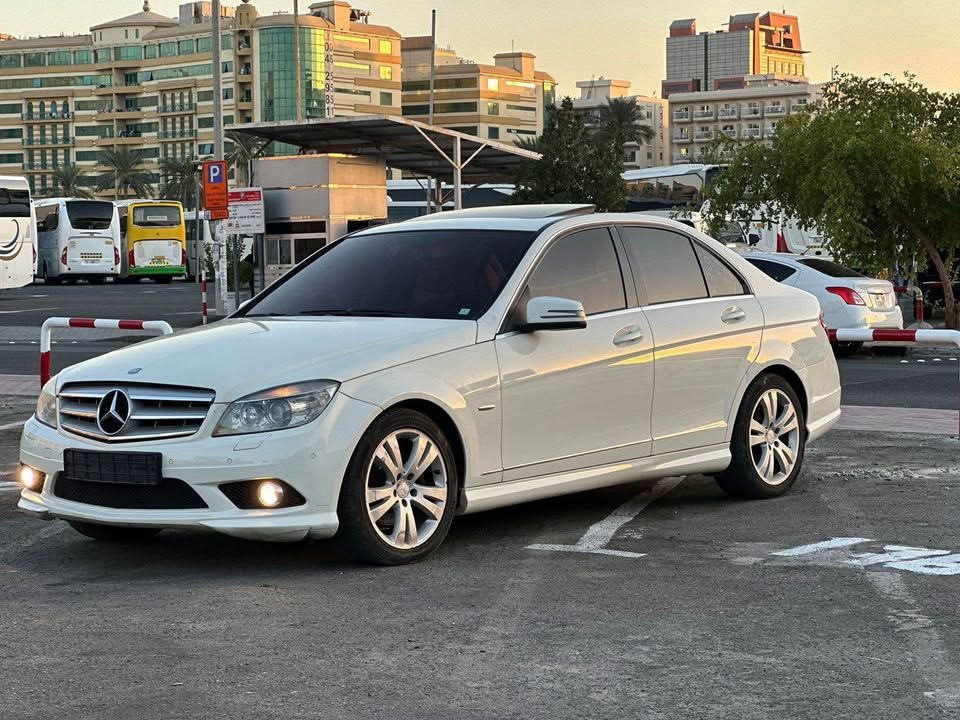2010 مرسيدس-بنز آلفئة - C C250