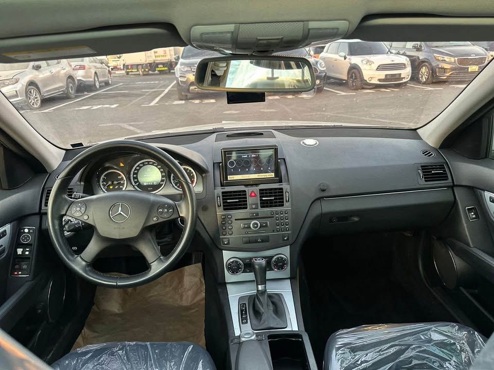 2010 مرسيدس-بنز آلفئة - C C250
