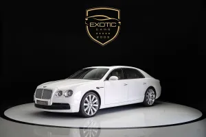 2016 بنتلي فلاينج سبير V8