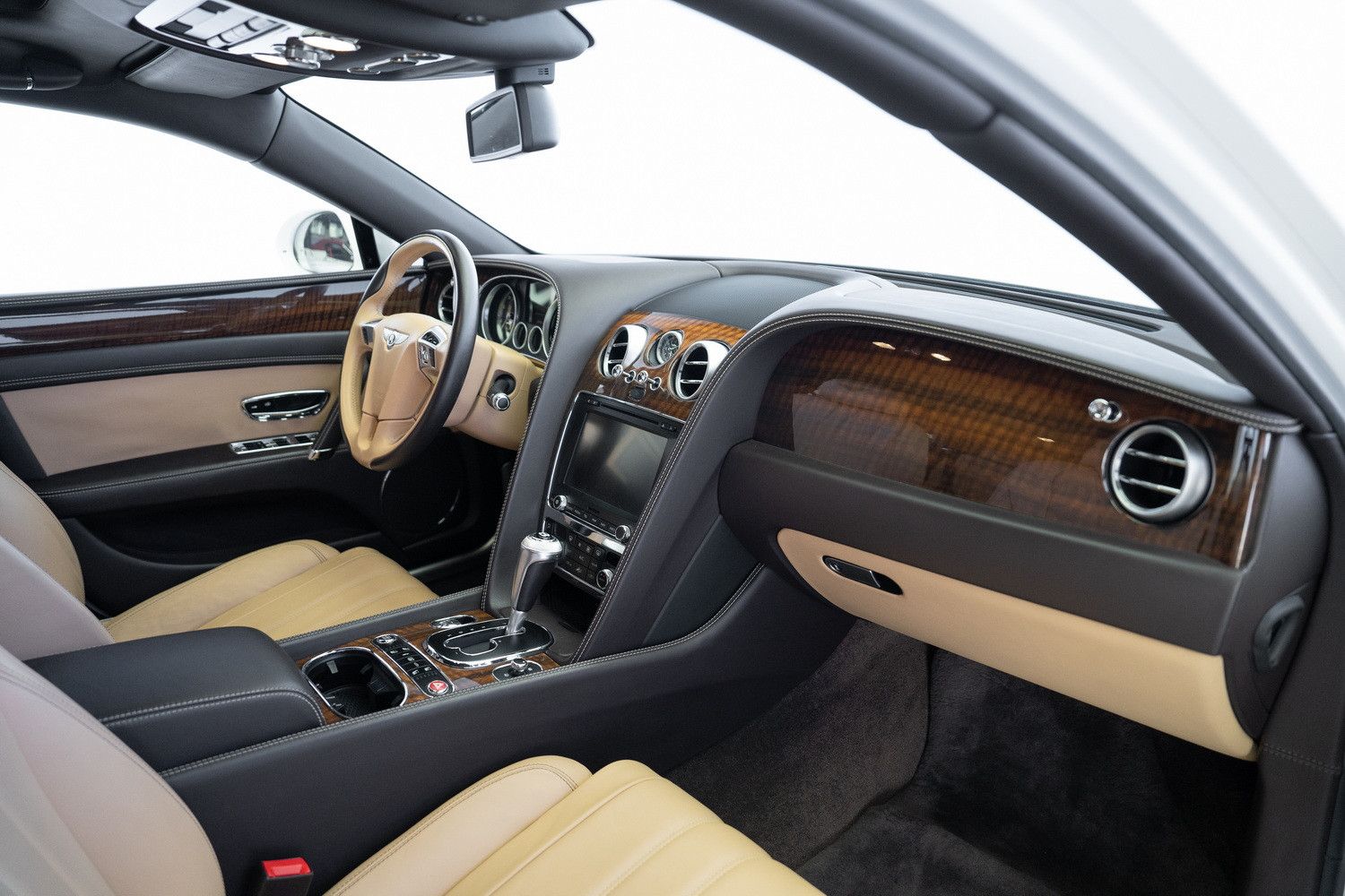 2016 بنتلي فلاينج سبير V8