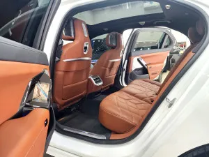 2023 بي أم دابليو الفئة - 7 760I xDrive