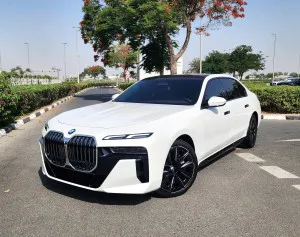 2023 بي أم دابليو الفئة - 7 760I xDrive