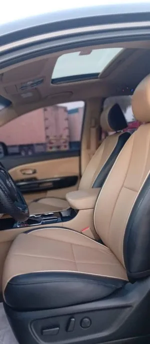 2019 كيا كارنفال LX with Seat Package