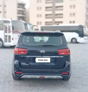 2019 كيا كارنفال LX with Seat Package
