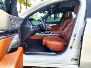 2023 بي أم دابليو الفئة - 7 760I xDrive