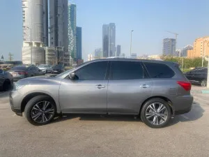 2020 Nissan Pathfinder SV