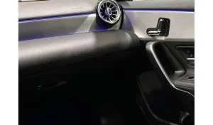 2021 مرسيدس-بنز الفئة - A A220 Sedan