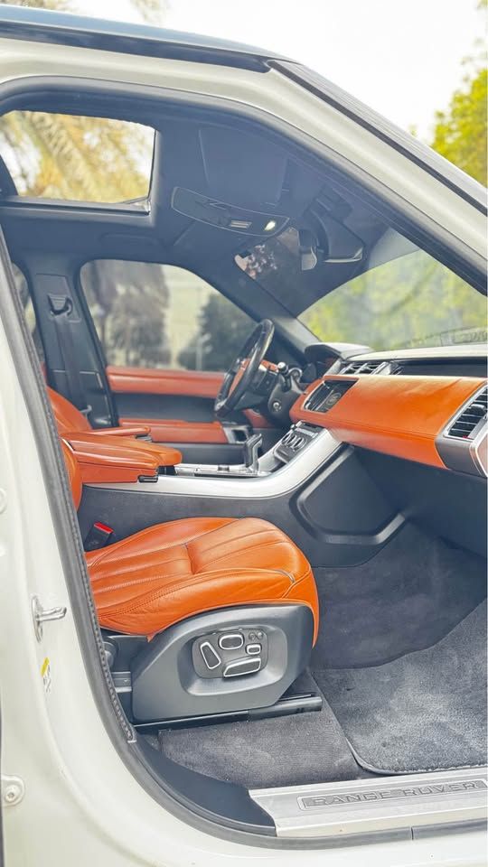 2014 Land Rover Range Rover Sport HSE