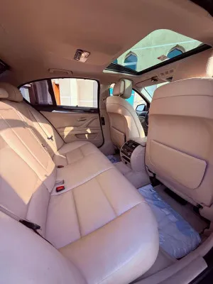 2012 بي أم دابليو الفئة - 5 530i
