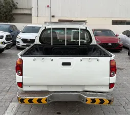 2013 ميتسوبيشي أل٢٠٠ double-cab