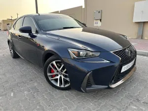 2019 لكزس اي اس IS 300