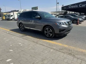 2017 نيسان باثفايندر Platinum