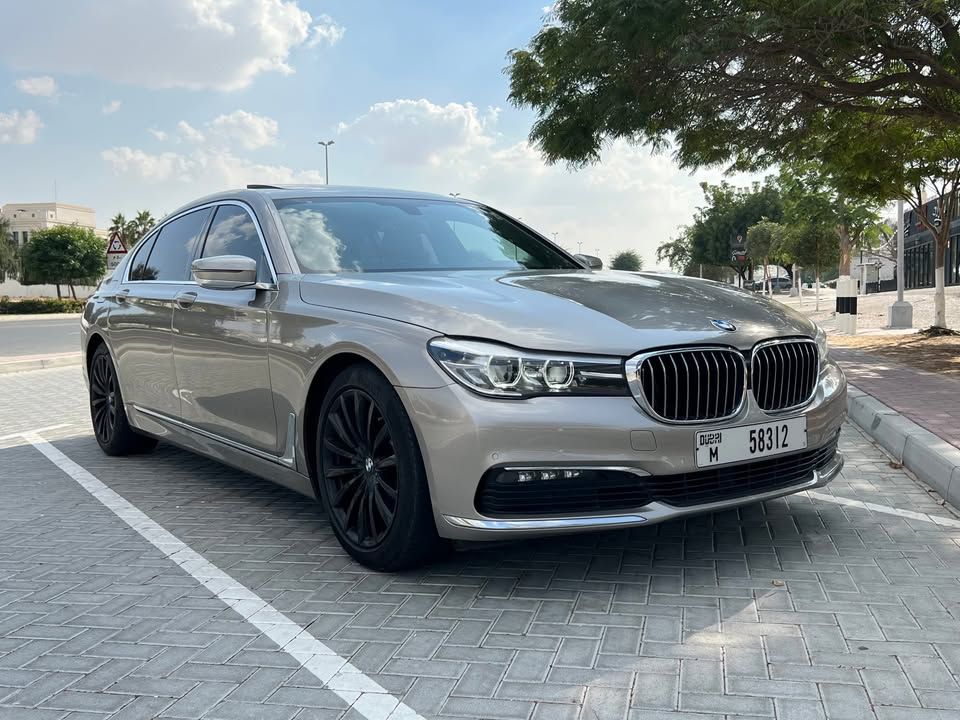 2018 بي أم دابليو الفئة - 7 730LI