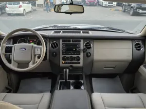 2014 Ford Expedition XLT Premium