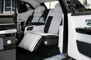 2025 رولز رويس فانتوم Extended Wheelbase