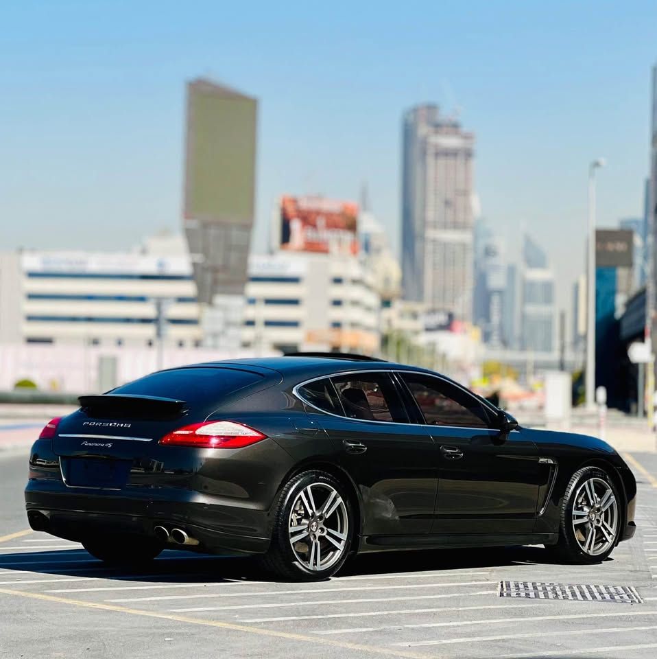 2010 بورش باناميرا 4S