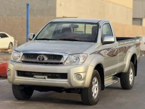 2010 Toyota Hilux E
