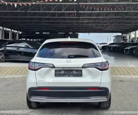 2023 هوندا زد ار في