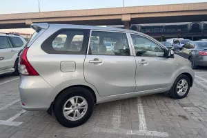 2015 تويوتا أفانزا E CVT