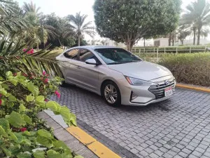2019 هيونداي النترا SE