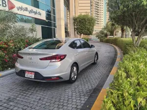 2019 هيونداي النترا SE