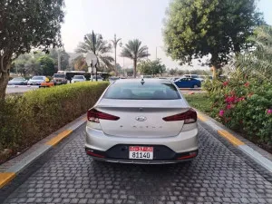 2019 هيونداي النترا SE