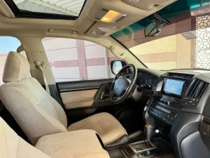 2010 Toyota Land Cruiser GXR