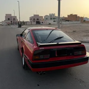 1985 نيسان ٣٠٠ زد اكس