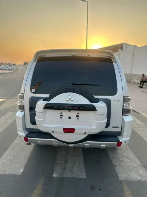 2014 Mitsubishi Pajero GLX